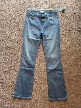 Women’s Paige Light Blue Manhattan Bootcut Jeans size 29